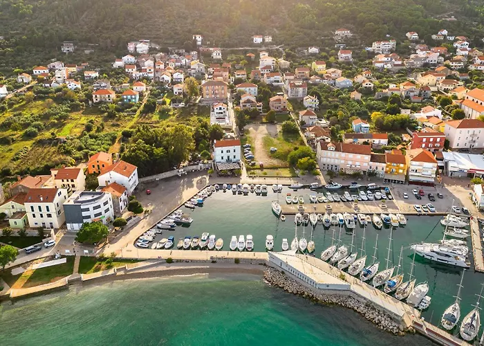 Gorgeous In Преко